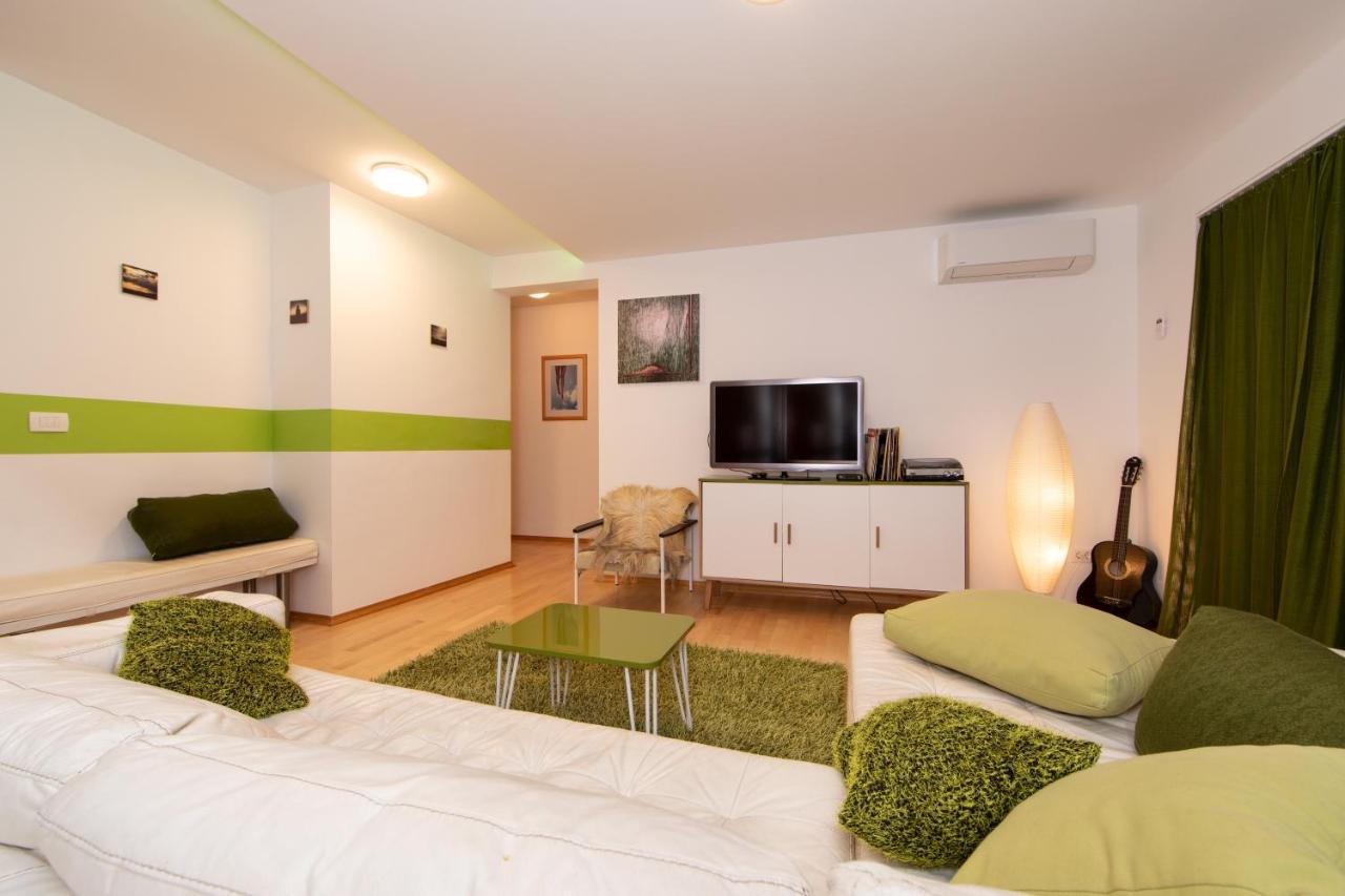 Lux Apartment Tucepi Exterior photo